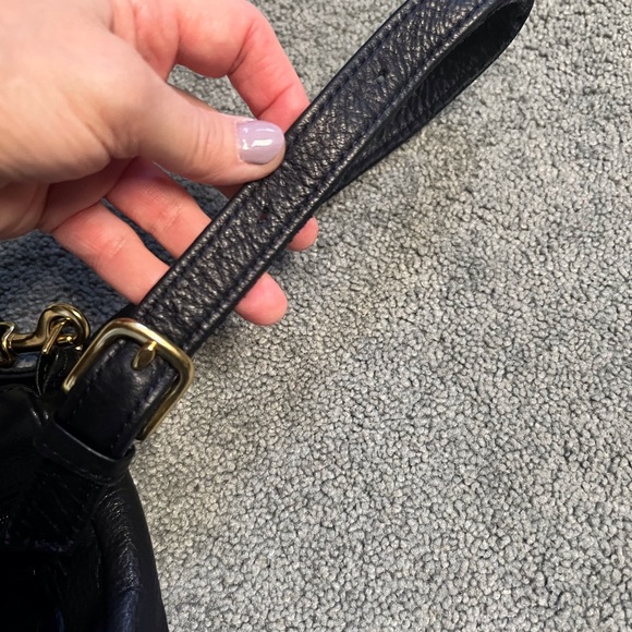 Beautiful Elie Small Crossbody bag in Navy - Picture 10 of 13